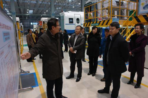 The equipment Industry Department investigates the development of major short board equipment and bearings.